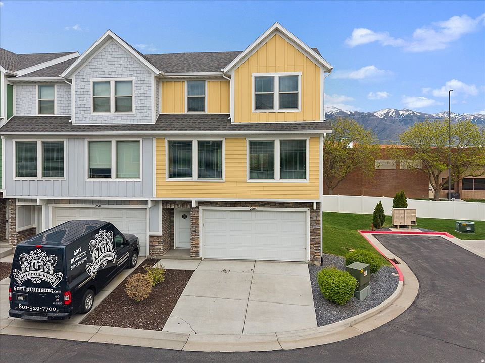 1st image of 2504 N Knights Ln