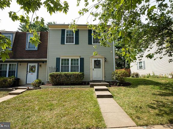 2nd image of 18611 Winding Creek Pl
