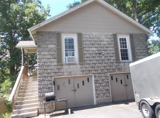 222 1/2 Mercer St, Beckley, WV 25801