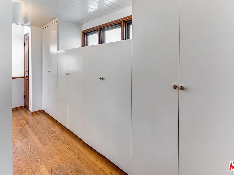 145 Hart Ave — Photo 37