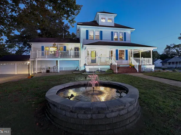 110 N River Dr, Pennsville, NJ 08070
