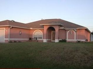 1517 NE 18th Ave, Cape Coral, FL 33909