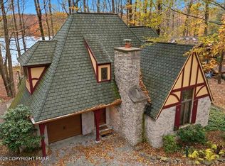 105 Birch Ledge Rd, Canadensis, PA 18325