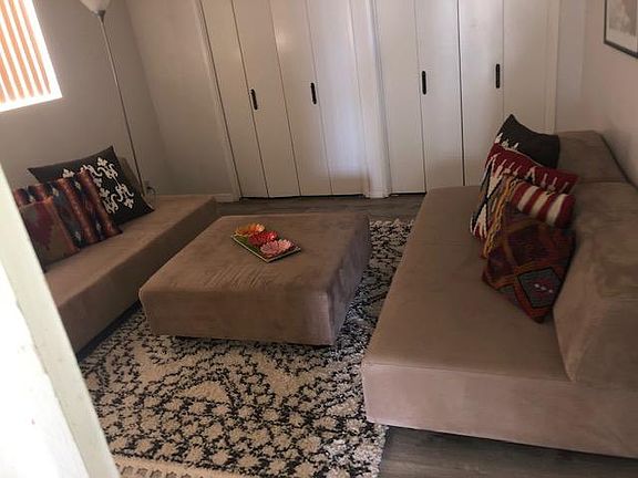 5th image of 224 35th St APT A