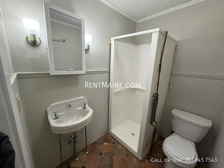9 Catell St #5 — Photo 7