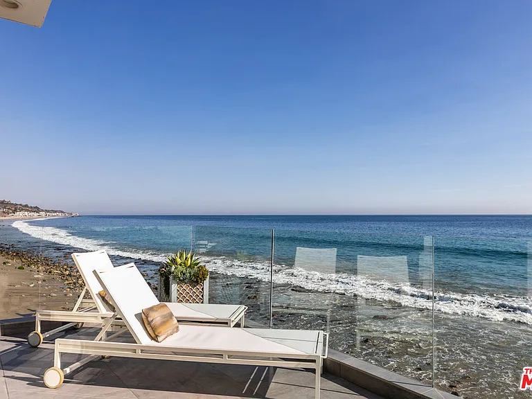 26044 E Pacific Coast Hwy — Photo 11
