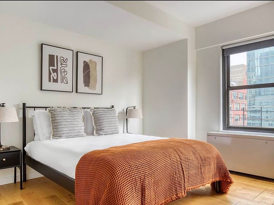1st image of 279 E 44th St APT 12B