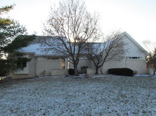 4585 Strandwyck Rd, West Bloomfield, MI 48322