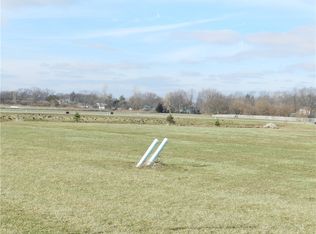 105 S Raymond Ave, Trafalgar, IN 46181