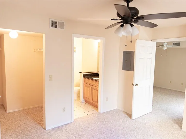 822 Camargo Way #208 — Photo 13
