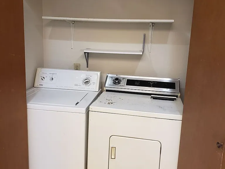 1116 E Maryland St #4 — Photo 10
