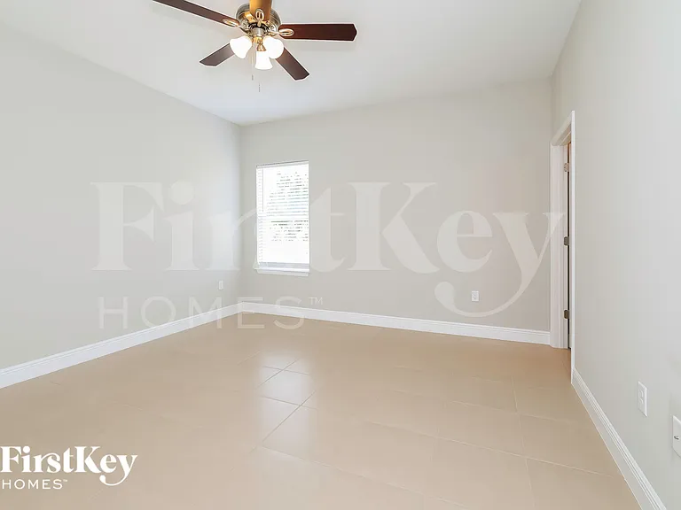 650 Hudson Valley Dr — Photo 11