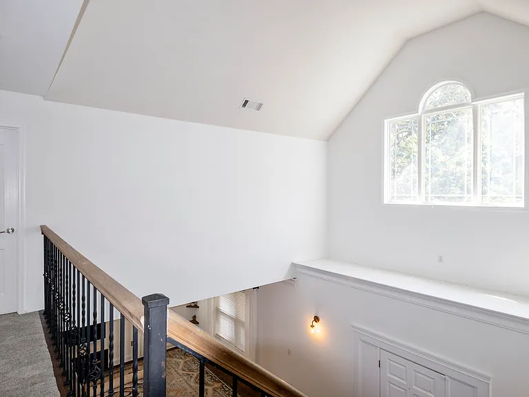 2038 East Dr — Photo 16
