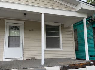 2219 S 10th St, Saint Joseph, MO 64503
