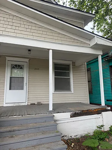 2219 S 10th St Photo 1