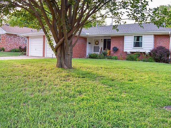 4th image of 109 Bellaire Dr