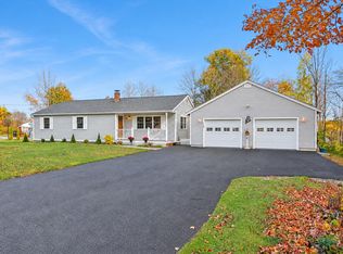 349 Middle Rd, Falmouth, ME 04105