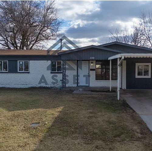 2208 SW 61st Ter Photo 1