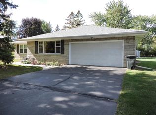 4155 N 162nd St, Brookfield, WI 53005