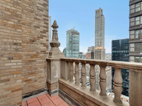 465 Park Avenue image 5 of 10