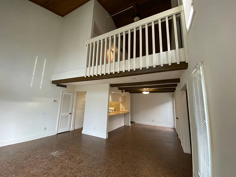 2010 Corner Lake Dr #1 — Photo 6
