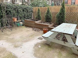 505 Vanderbilt Ave #1, Brooklyn, NY 11238