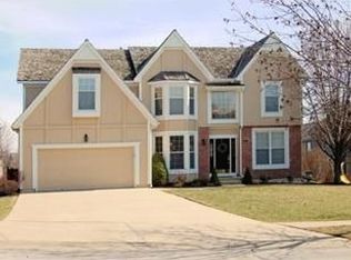 13911 Rosewood St, Overland Park, KS 66224