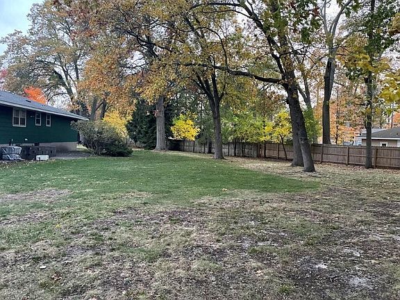 5th image of 3015 Griesbach St