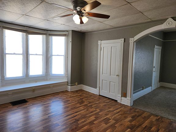 3rd image of 3914 Stone Ave