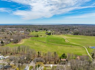 27 Sawyer Rd, Scarborough, ME 04074