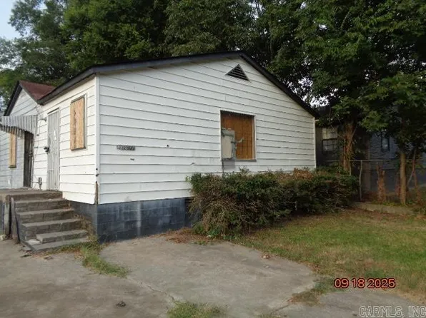 4216 W 17th St, Little Rock, AR 72204