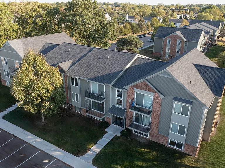 Windemere Apartments — Photo 13