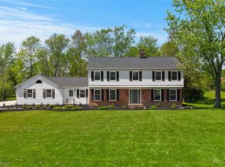 2560 Snowberry Ln, Pepper Pike, OH 44124