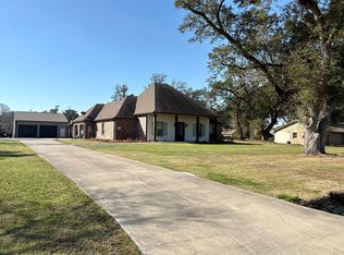 1760 Seville St, Sulphur, LA 70665