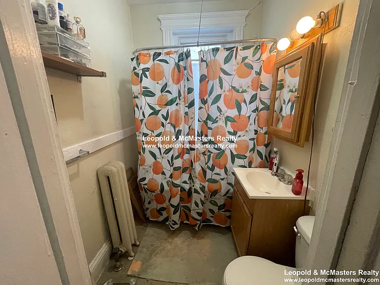 Gorden St Apartments — Photo 9