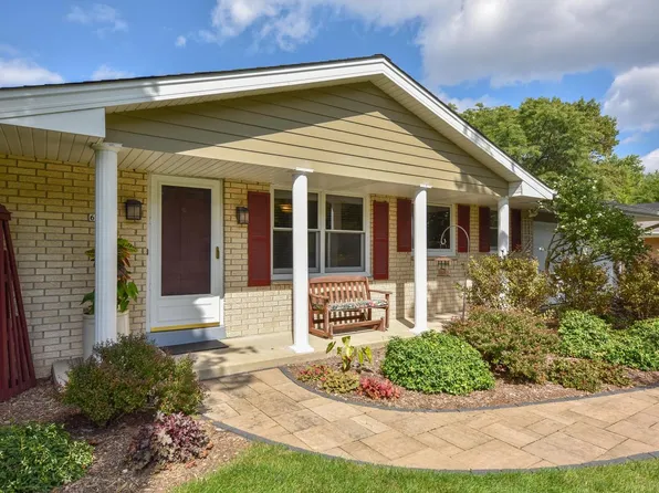 6336 West Donges LANE, Milwaukee, WI 53223