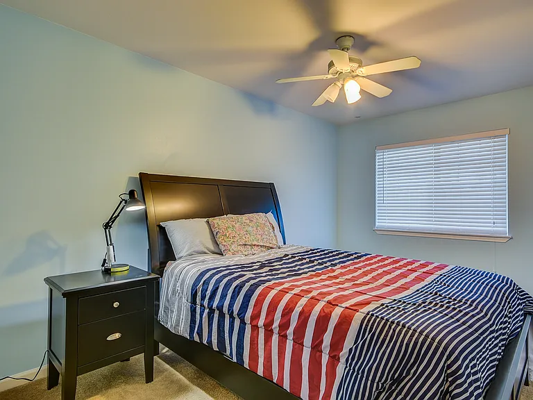 1182 NW Redwing Dr — Photo 11