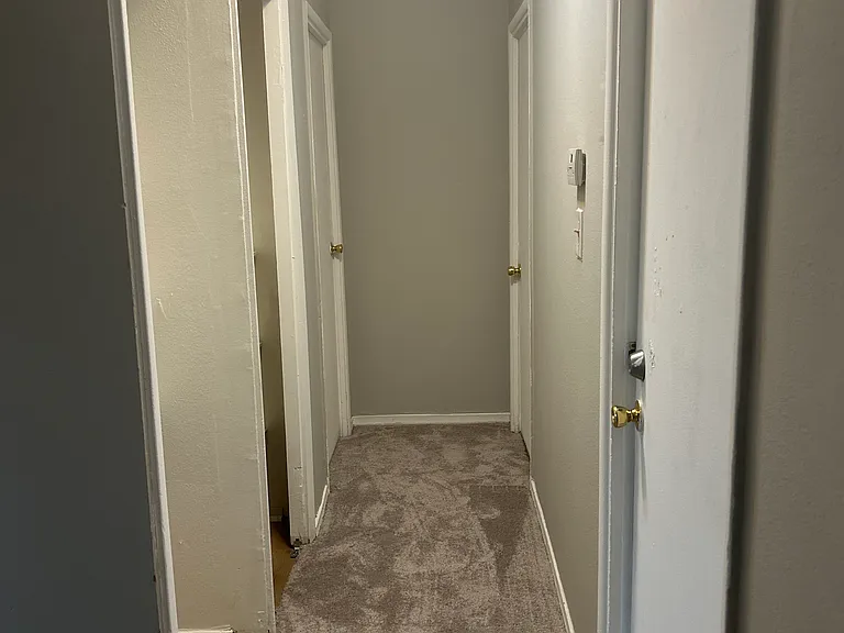2982 Laverne Dr — Photo 13