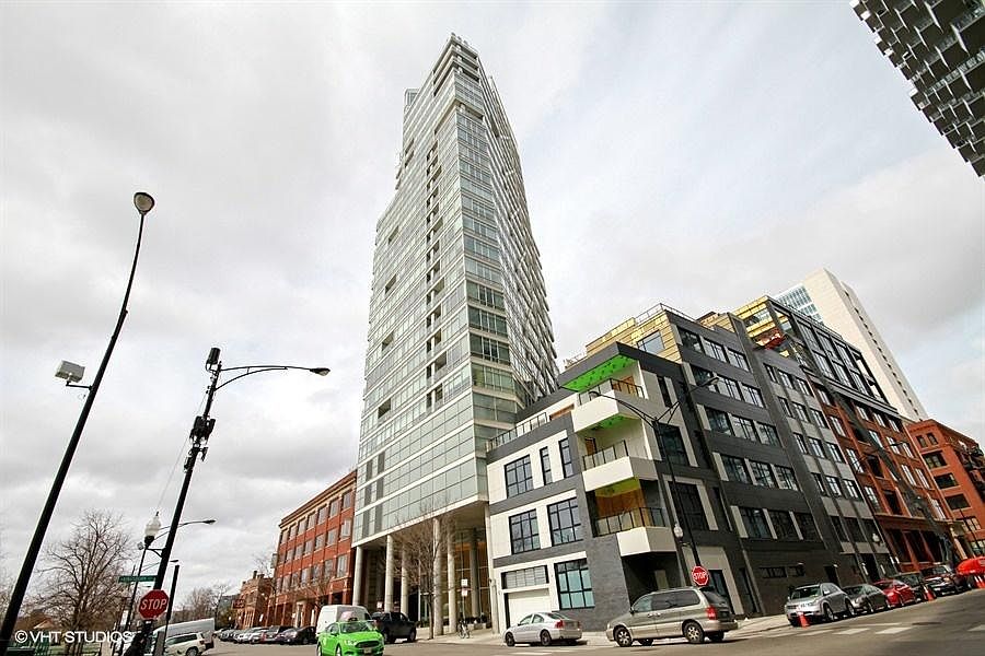 1st image of 510 W Erie St APT 907