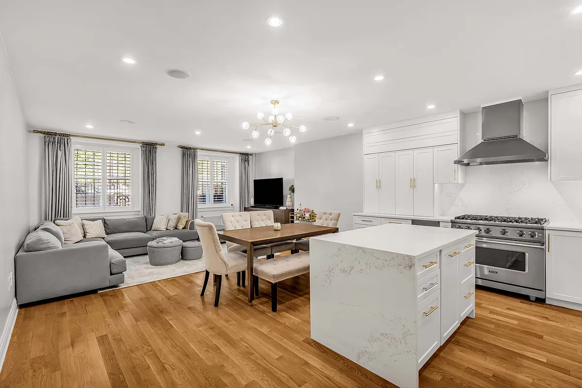 242 East 15th St Unit 1  