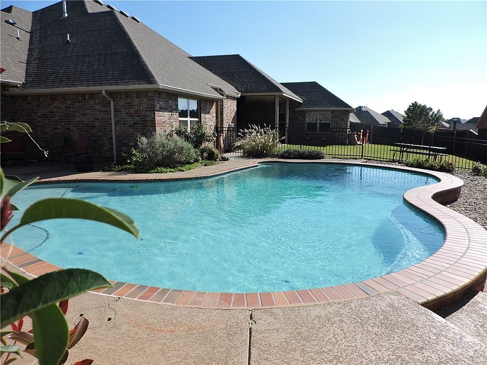 1st image of 3125 Hampshire Ln