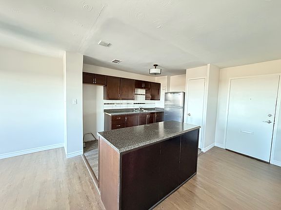3rd image of 20 Bradmon Dr #604
