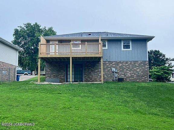 2nd image of 5112 Shady Ln