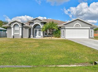 971 SW Mccomb Avenue, Port Saint Lucie, FL 34953