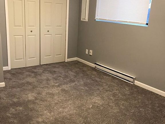4th image of 737 Center Ave APT 2