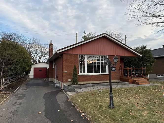 1263 Cobden Rd #1 — Photo 1