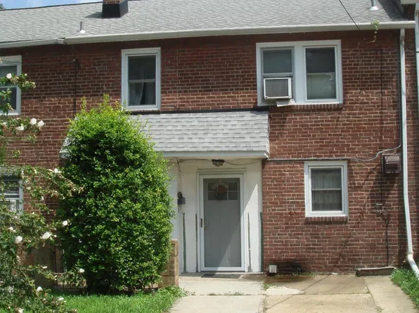 12 Clayton Ct, Wilmington, DE 19809