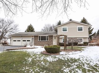 39 Rocklea Dr, Rochester, NY 14624