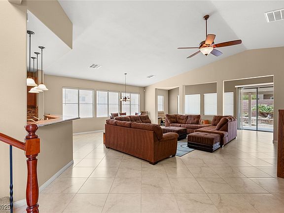 2nd image of 5809 Sagamore Canyon St
