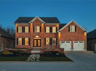 880 Wood Dr, North Perth, ON N4W 0B7